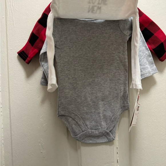 Baby Kiss 3-Piece Christmas Onesie Set NWT Size 3–6 Months - Picture 3 of 4